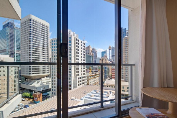 Zara Tower  Luxury Suites and Apartments image 10
