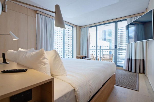 Zara Tower  Luxury Suites and Apartments image 16