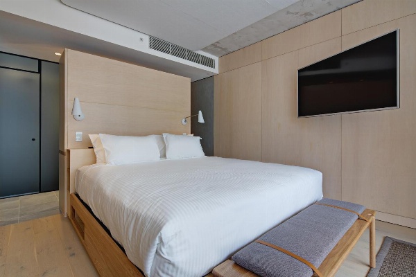 Zara Tower  Luxury Suites and Apartments image 2