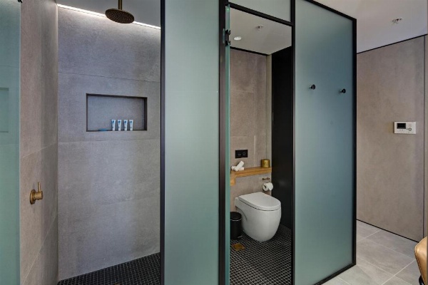Zara Tower  Luxury Suites and Apartments image 24